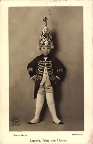 Ak Ludwig, Prinz von Hessen, Kinderportrait in Gardeuniform