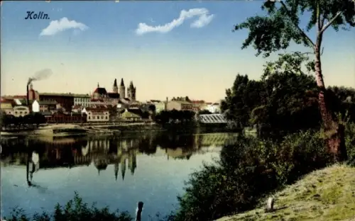 Ak Kolín Köln an der Elbe Mittelböhmen,  Flussufer, Doppelkirchtürme