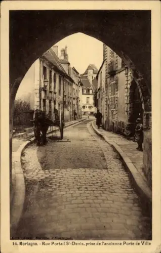 Ak Mortagne au Perche Orne, Rue Portail St Denis