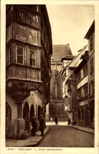 Ak Colmar Kolmar Elsass Haut Rhin,  Rue Mercière, Fachwerkhäuser mit Erker, Straßenszene