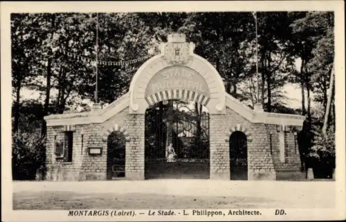 Ak Montargis Loiret, Entrée du Stade