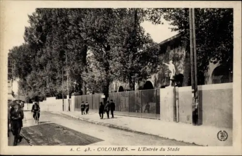 Ak Colombes Hauts de Seine, L'Entree du Stade