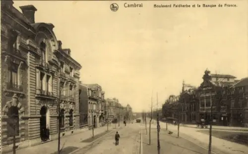 CPA Cambrai Nord, Boulevard Faidherbe et la Banque de France