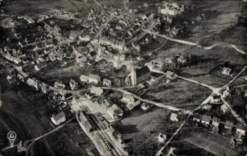 Ak Tettnang in Württemberg, Luftaufnahme von  Zeppelin, Häuser, Straßen