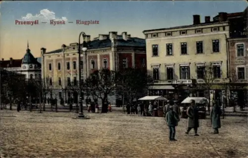 Ak Przemyśl Polen,  Rynek, Ringplatz, Menschen, Straßenstände