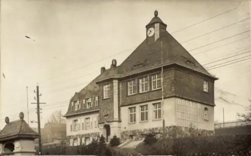 Foto Ak Falken Callenberg in Sachsen, Schule