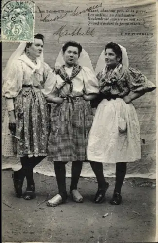 Ak Les Sables d'Olonne Vendée, Frauen in Tracht, Sablaise