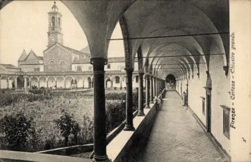 Ak Firenze Florenz Toscana, Säulengang mit Bögen, Innenhof mit Pflanzen, Kirche mit Turm, seitlic