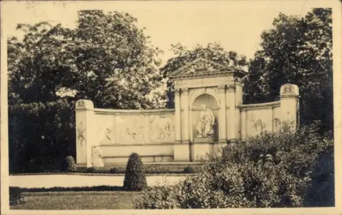 Ak Wien 1 Innere Stadt, Volksgarten, Grillparzer-Denkmal