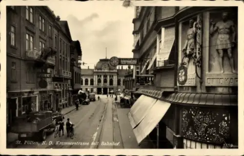 Ak Sankt Pölten in Niederösterreich, Kremserstraße, Bahnhof, Geschäfte
