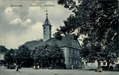 Ak Zehdenick in der Mark, Rathaus, Marktplatz