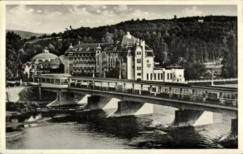 Ak Piešťany Pistyan Pistian Pöstyen Slowakei, Brückenkolonnade mit Thermia Palace Hotel