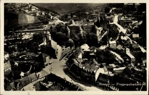 Ak Nossen in Sachsen, Fliegeraufnahme des Zentrums mit Kirche und Schloss