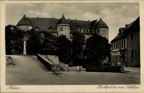 Ak Nossen in Sachsen, Marktplatz mit Schloss