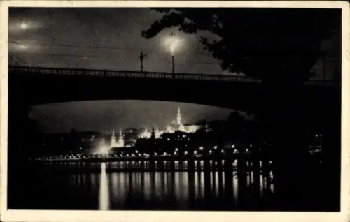 Ak Budapest Ungarn, Donauufer im Abendlicht