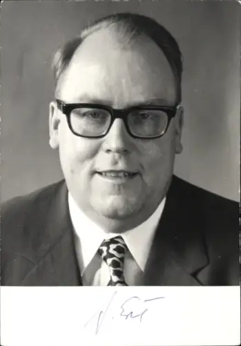 Ak Politiker Josef Ertl, Bundesminister für Ernährung, Landwirtschaft und Forsten, Autogramm