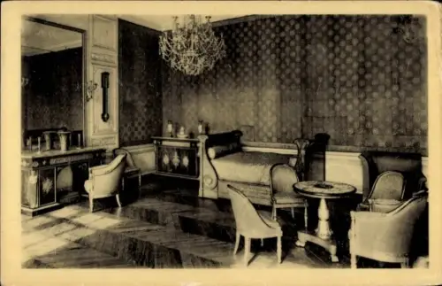 Ak Versailles Yvelines, Palais, Grand Trianon, Schlafzimmer Napoleons I.