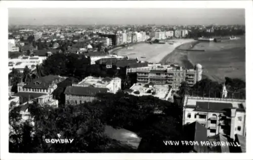 Ak Mumbai Bombay Indien,  Blick vom Malbar Hill, Strand