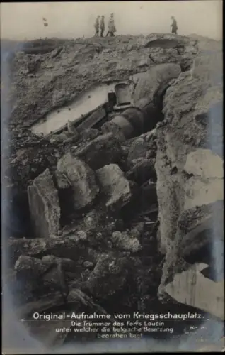 Ak Fort Loucin Lüttich, Kriegsschauplatz, Trümmer, unter welcher die Besatzung begraben liegt