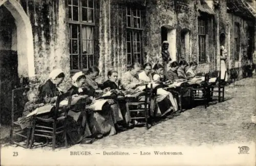 Ak Belgische Tracht, Klöpplerinnen bei der Arbeit