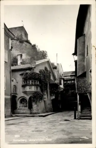 Ak Rattenberg am Inn Tirol,  Malerwinkel, Tirol,  Gebäude, ruhige Straße