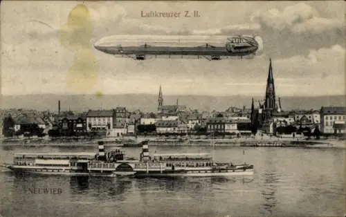 Ak Neuwied am Rhein, Luftkreuzer Zeppelin Z II über der Stadt, Dampfschiff