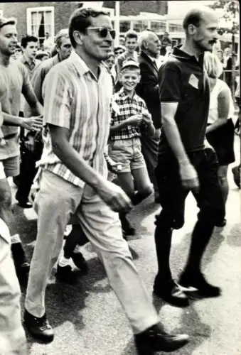 Ak Prins Claus liep in Nijmegen de 51ste vierdaagse, 1967