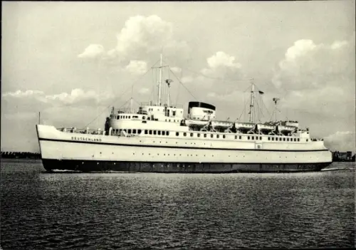 Ak Fährschiff Deutschland in Fahrt, Ansicht Backbord