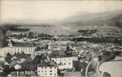 Ak Hallein in Salzburg, Panoramablick auf Stadt, Fluss, zahlreiche Häuser, Kirchen, Felder, Berge
