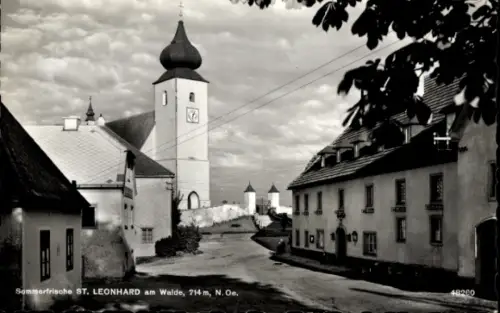 Ak St. Leonhard am Walde Niederösterreich, Straßenpartie