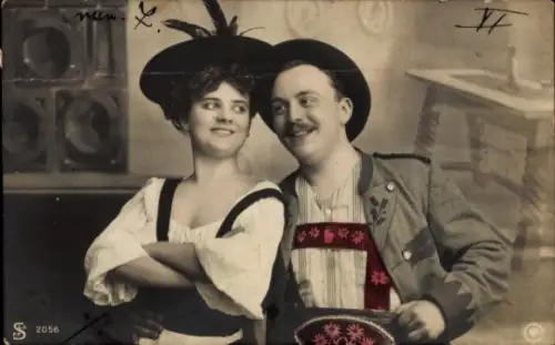 Ak Liebespaar, Volkstracht