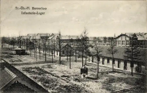Ak Beverloo Beverlo Beringen Flandern Limburg, Truppenübungsplatz, Infanterie-Lager