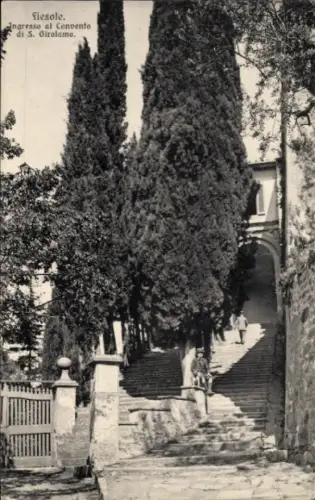 Ak Fiesole Toscana,  Convento di S. Girolamo, Eingangstreppe, Zypressen