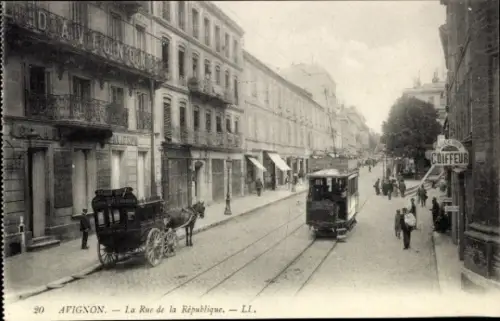 CPA Avignon Vaucluse, Rue de la République