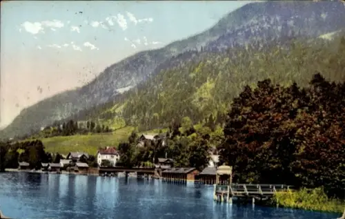 Ak Sattendorf Treffen am Ossiacher See Kärnten, Ufer mit Bootshäusern und Steg, Häuser am Wasser,