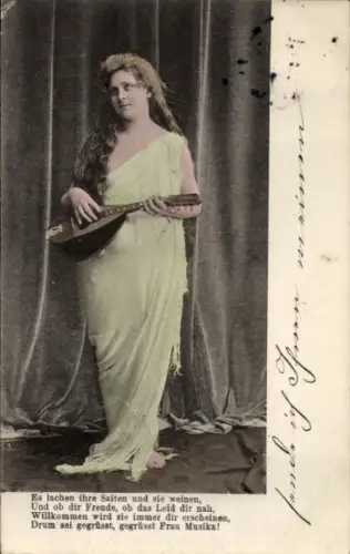 Ak Porträt einer jungen Frau mit Laute, Es lachen ihre Seiten und sie weinen...