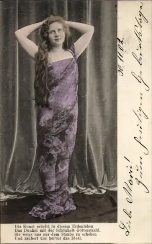 Ak Porträt einer jungen Frau in violettem Kleid, Die Kunst erhellt in diesem Erdenleben...