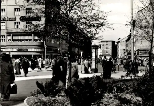Ak Lingen im Emsland, Hanekenfähr, Mittelstraße,  Straßenansicht mit Passanten, Schaufenster, Lad