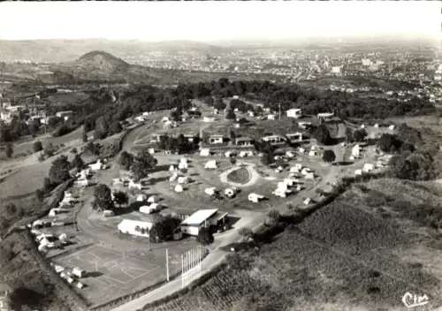Ak Ceyrat Puy de Dôme, Fliegeraufnahme vom Campingplatz, Ort