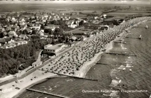 Ak Ostseebad Kellenhusen in Holstein, Ostseebad  Strandkörbe, Fliegeraufnahme, Strandbuhnen