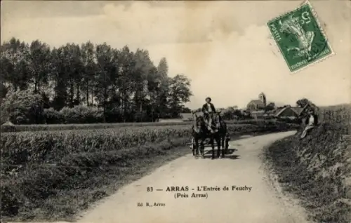 Ak Arras Pas de Calais, Eingang zu Feuchy, Kutsche
