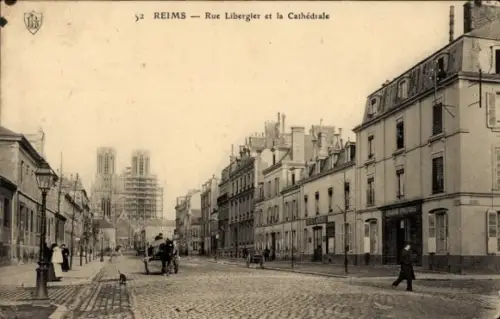 Ak Reims Marne,  Rue Libergier, Kathedrale