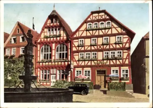 Ak Fritzlar in Hessen,  altertümlicher Marktplatz, Marktbrunnen, Fachwerkhäuser