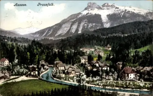 Ak Bad Aussee Steiermark, Schneebedeckte Bergspitze, bewaldete Hänge, gewundener Fluss, kleine Hä