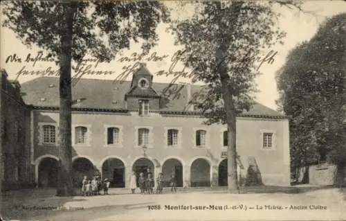 Ak Montfort sur Meu Ille et Vilaine, Rathaus