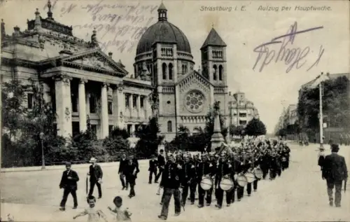 Ak Strasbourg Straßburg Elsass Bas Rhin, Aufzug der Hauptwache, Militärkapelle, St. Peter Kirche