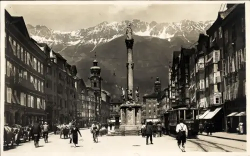 Ak Innsbruck in Tirol, Maria Theresien Straße, Denkmal