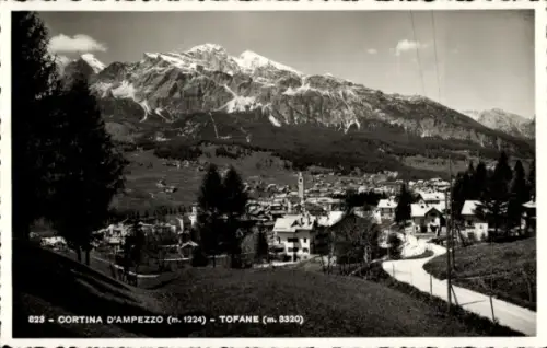 Ak Cortina d'Ampezzo Veneto, Gesamtansicht mit Tofane