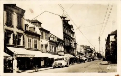 Ak Forbach Lothringen Moselle,  Route Nationale, Ladenbeschriftung 'RICINE', Straßenansicht mit F