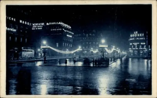 Ak Paris IX, Place et Avenue de l'Opera, bei Nacht